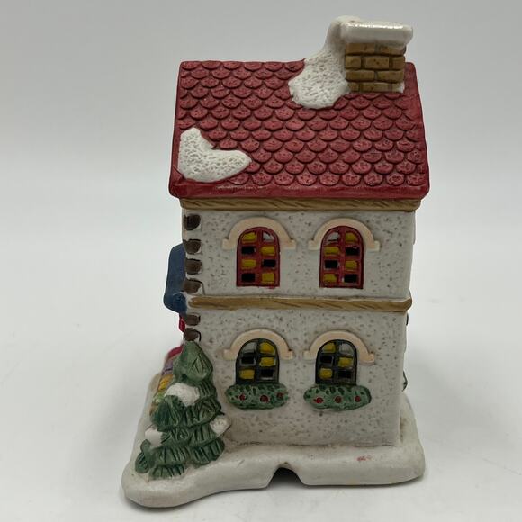 The Christmas House Collection One Size White Market Lighted Porcelain In Box - Picture 3 of 6